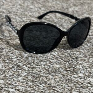 Steve Madden Pearl Gem Sunglasses